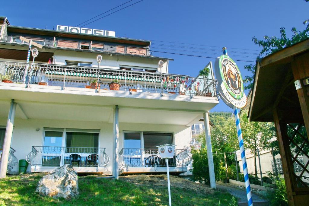 Hotel Restaurant Moselblick Wintrich Ngoại thất bức ảnh
