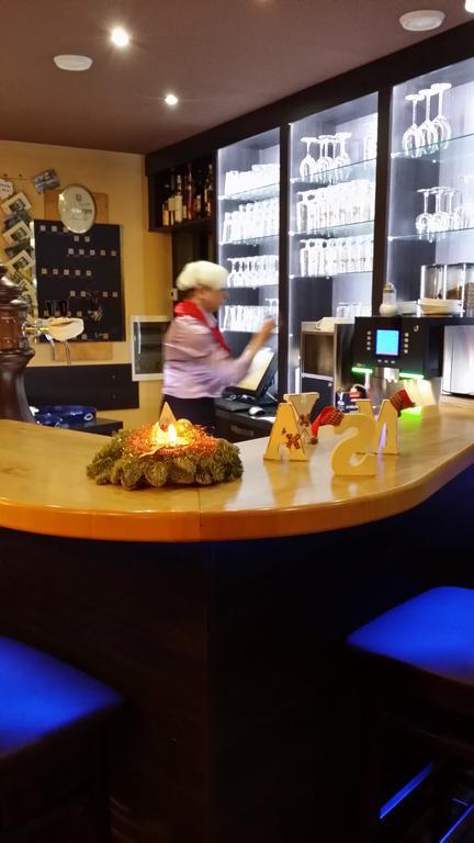 Hotel Restaurant Moselblick Wintrich Ngoại thất bức ảnh